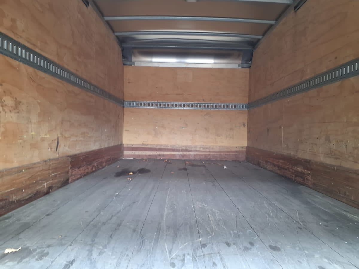 2019 Hino 155 862700