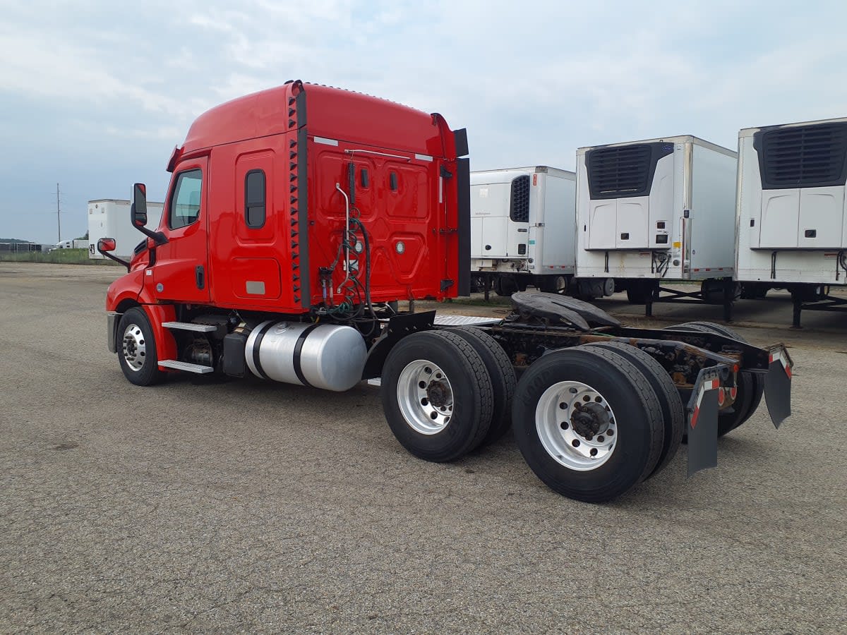 2019 Freightliner Cascadia in Wayland, MI — photo 6