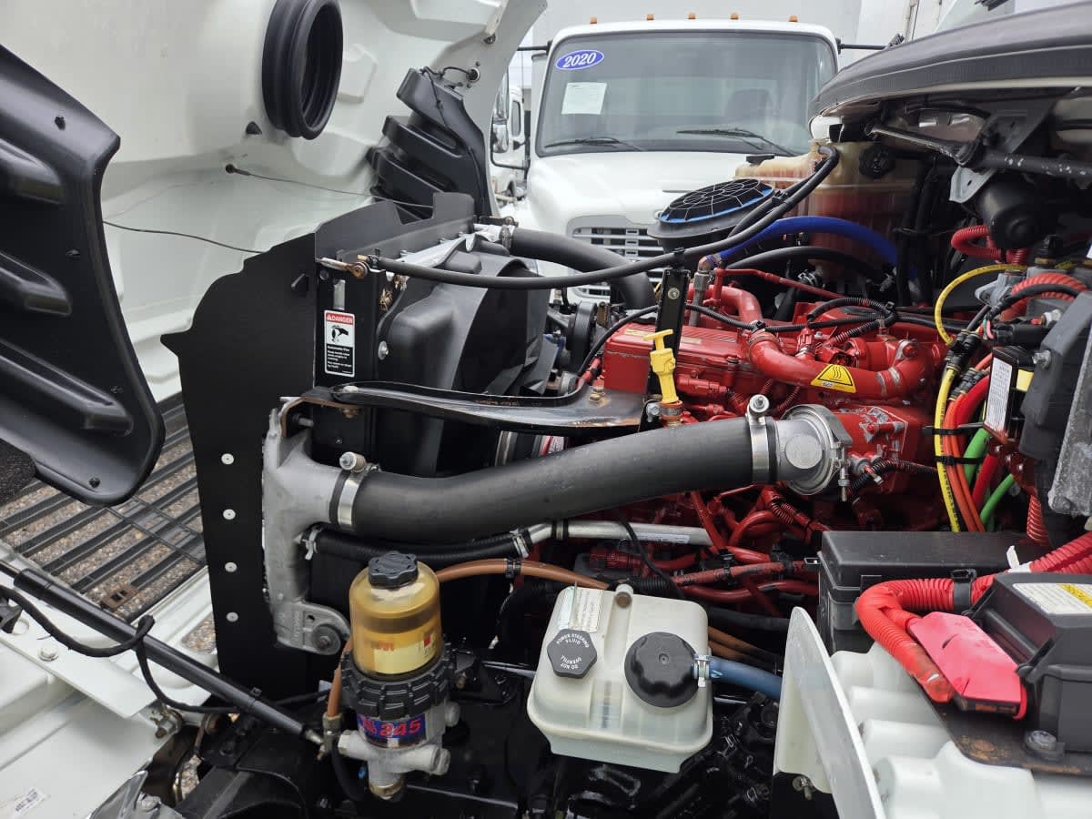 2019 Freightliner M2 106 in St. Rose, LA — photo 8