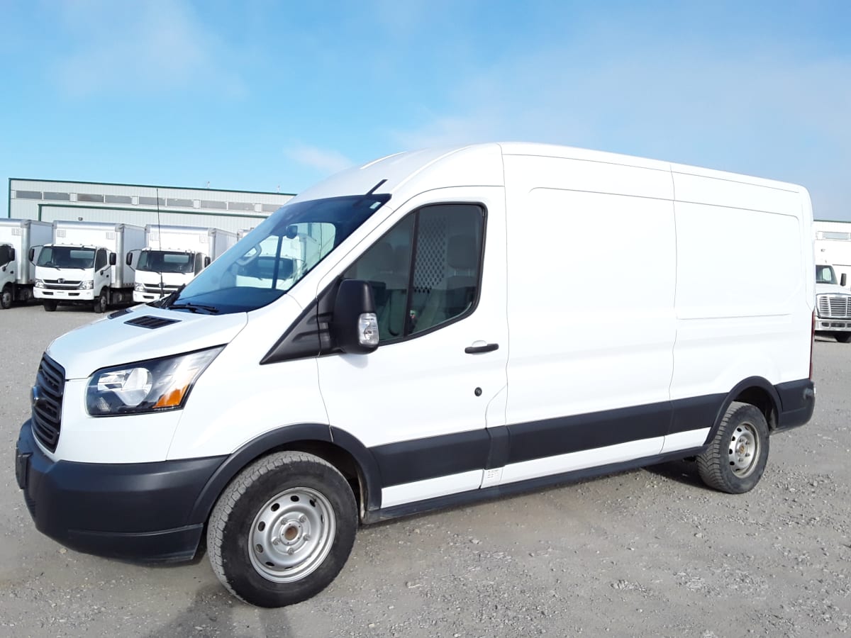 2018 Ford Motor Company TRANSIT 250 MED ROOF 862932