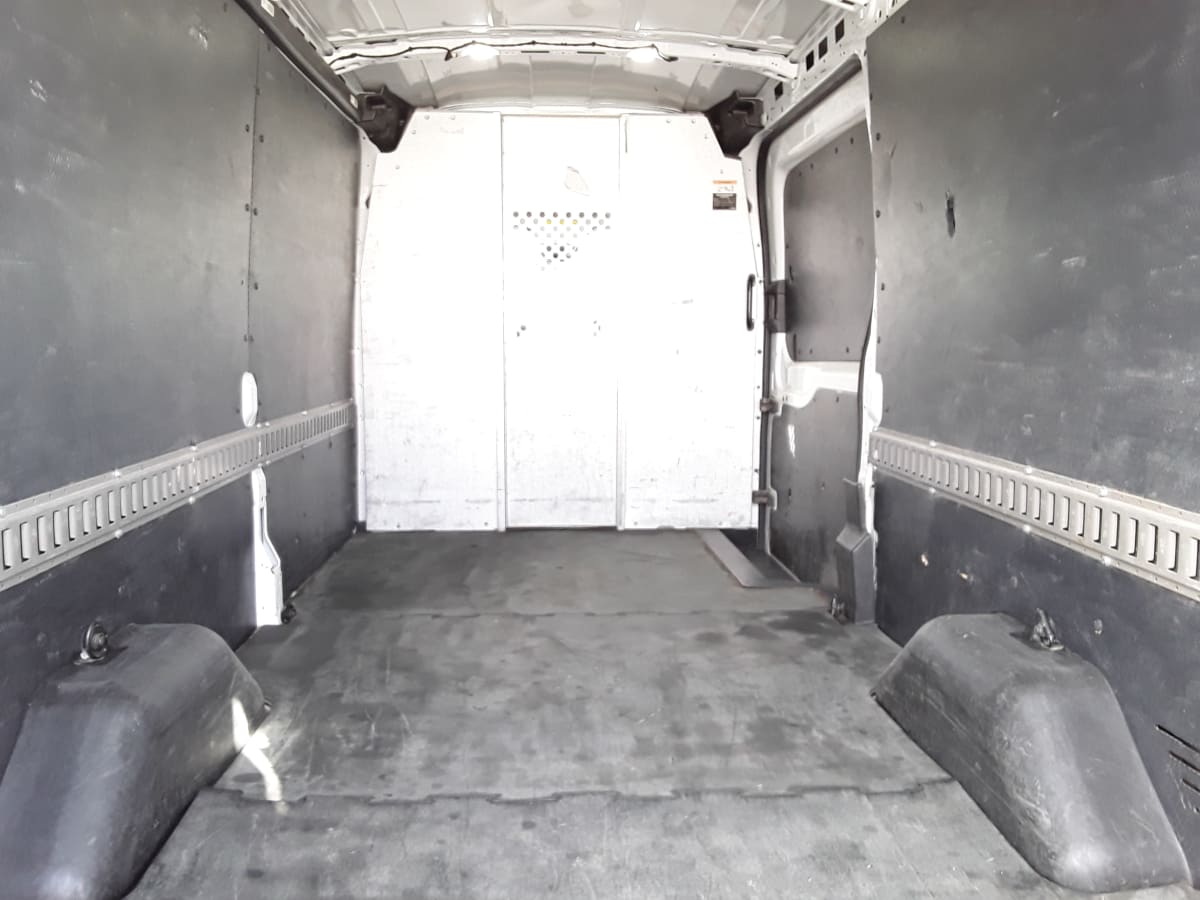 2018 Ford Motor Company TRANSIT 250 MED ROOF 862932