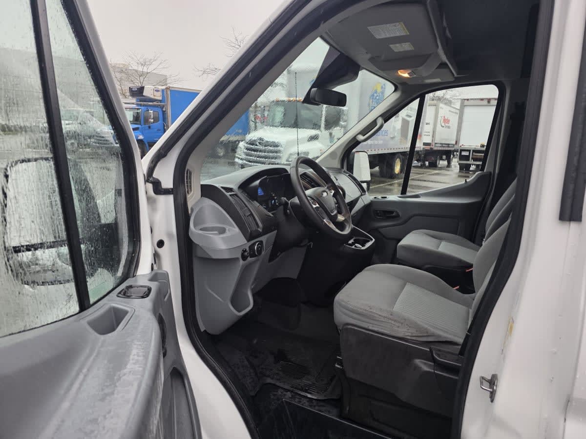 2018 Ford Motor Company TRANSIT 250 MED ROOF 862938