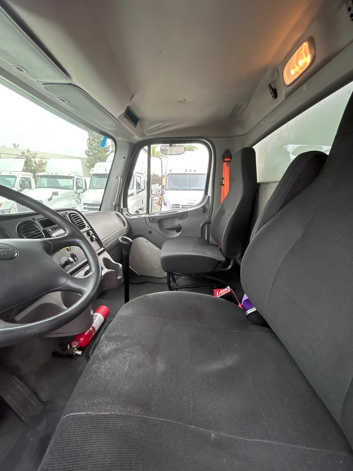 2019 Freightliner/Mercedes M2 106 863040