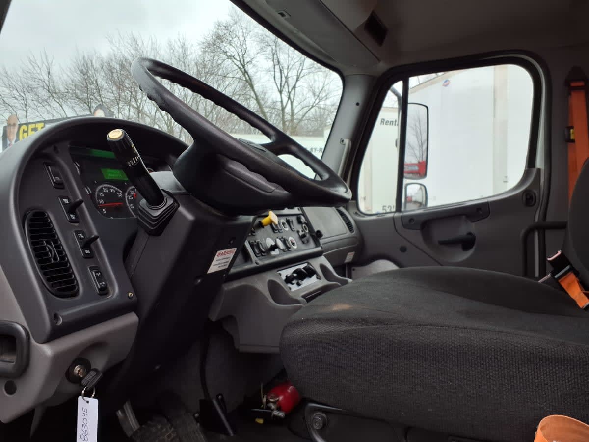 2019 Freightliner/Mercedes M2 106 863045