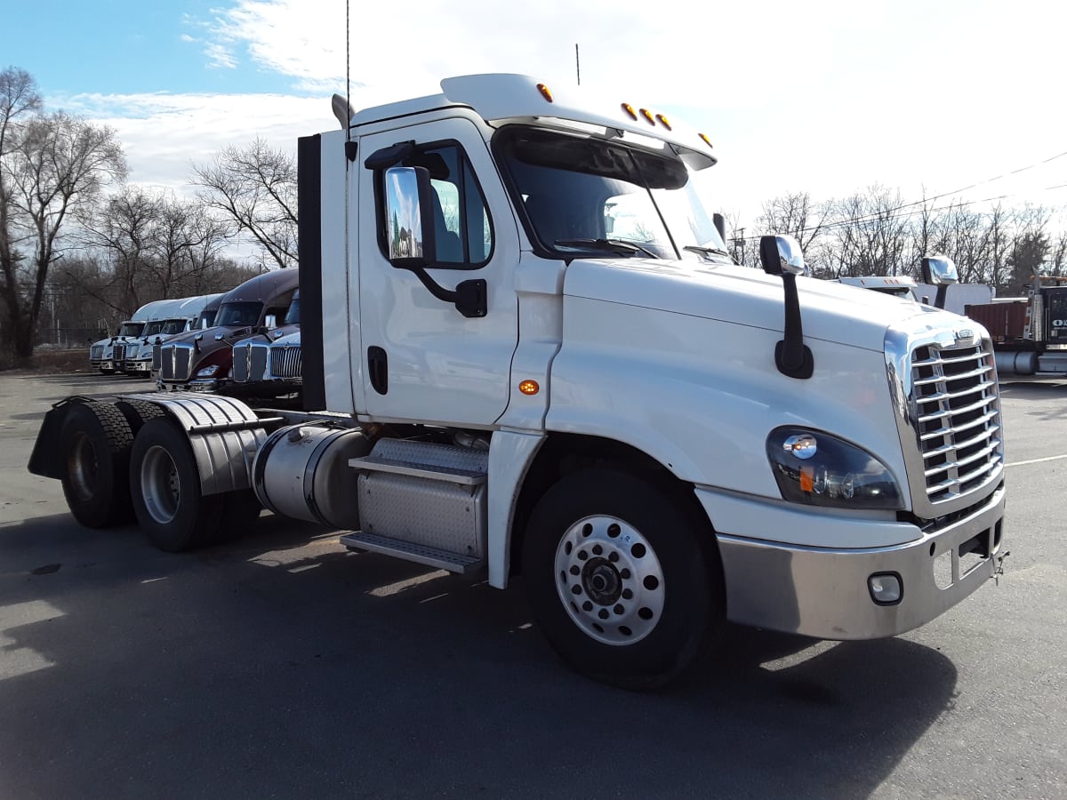 2019 Freightliner/Mercedes CASCADIA 125 863083