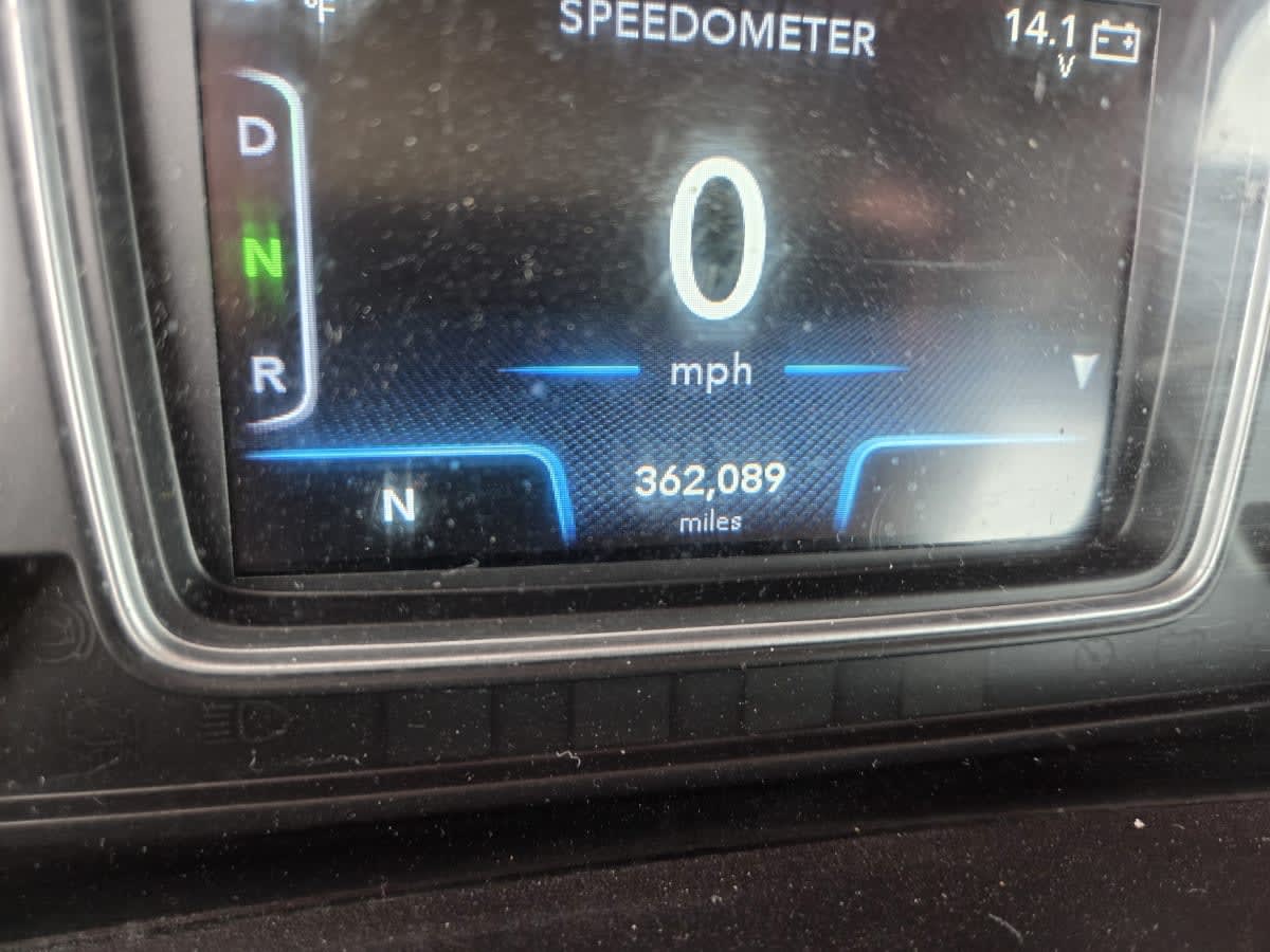 2019 International - image 9