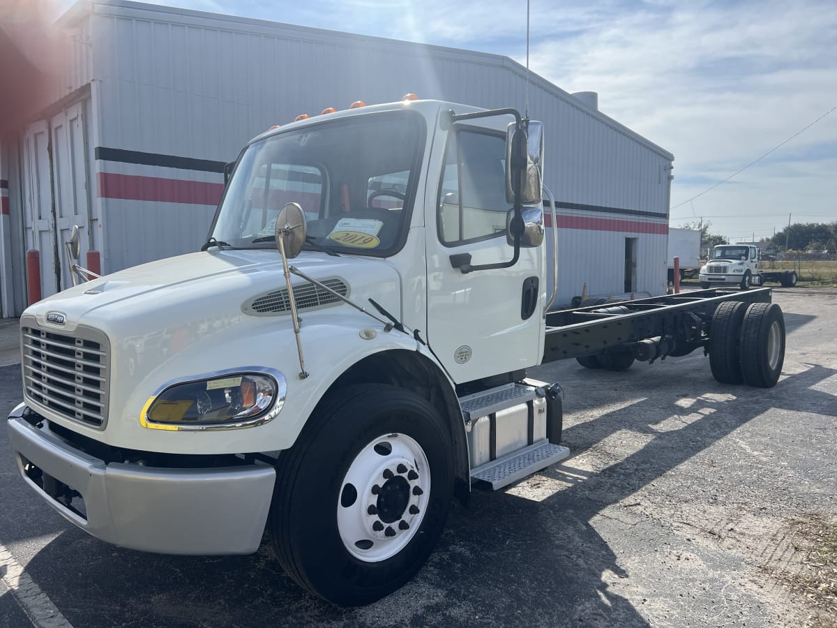 2019 Freightliner/Mercedes M2 106 863195