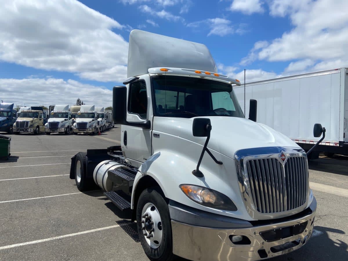 2019 International RH in West Sacramento, CA — photo 3