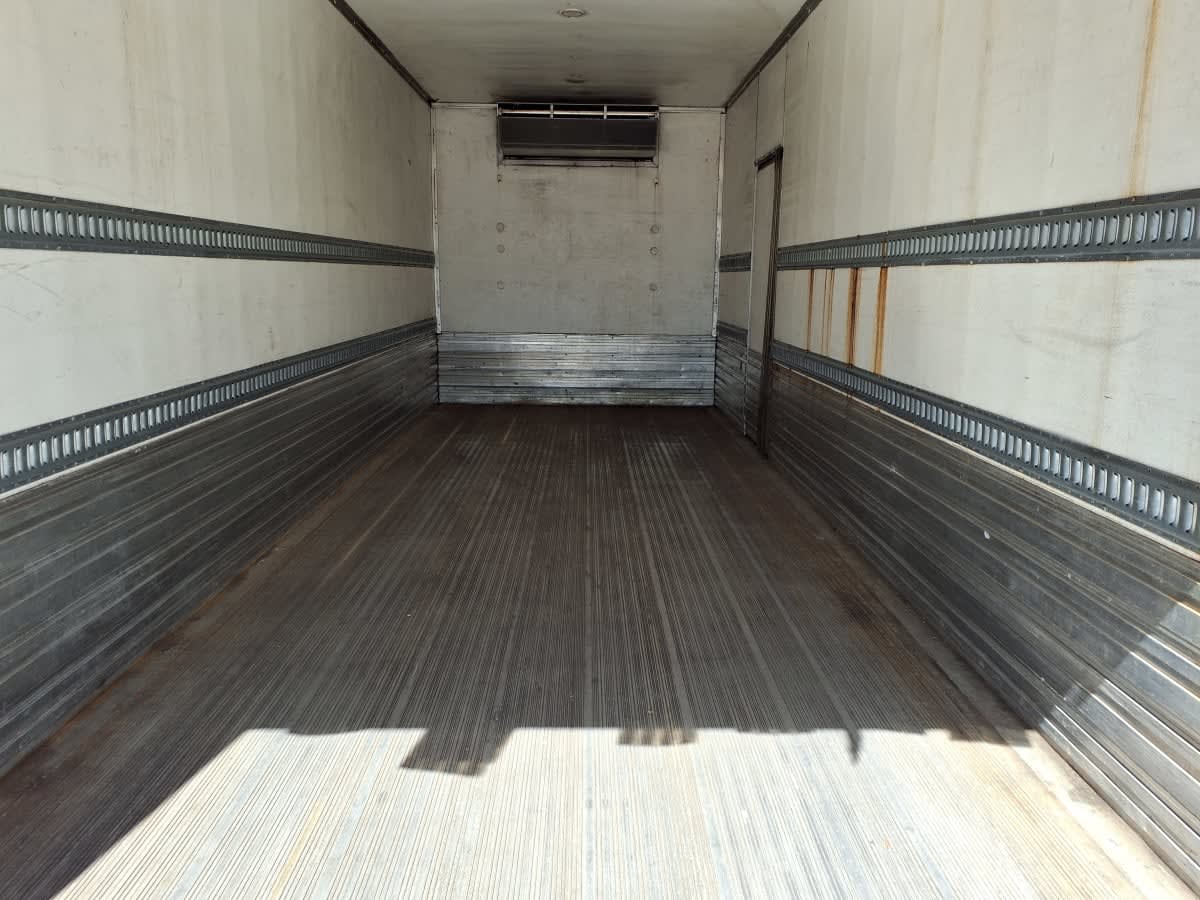 2019 Freightliner/Mercedes M2 106 863227