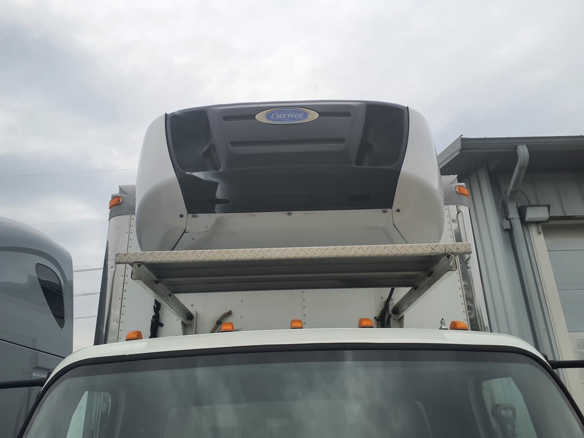 2019 Freightliner/Mercedes M2 106 863228