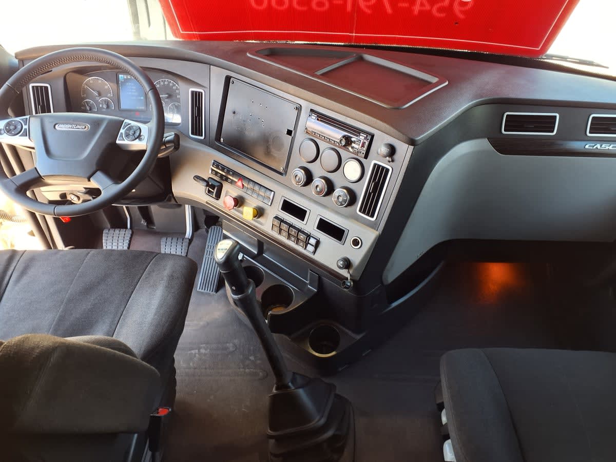 2019 Freightliner NEW CASCADIA PX12664 863251