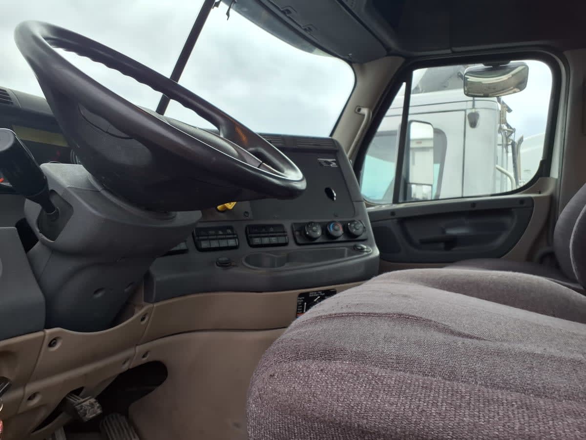 2019 Freightliner - image 7