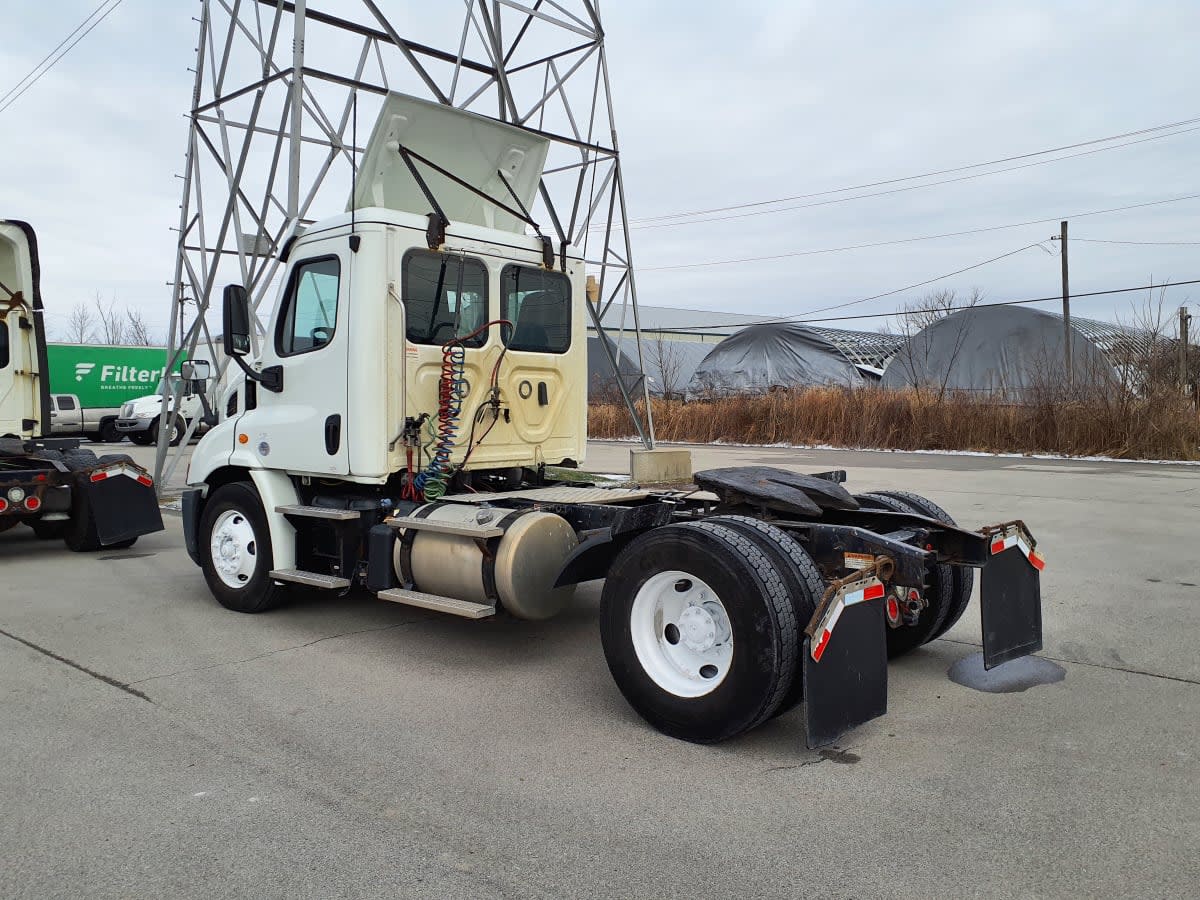2019 Freightliner/Mercedes CASCADIA 113 863304