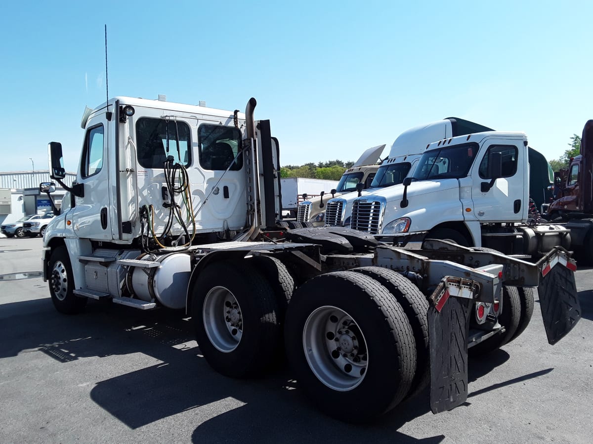 2019 Freightliner/Mercedes CASCADIA 125 863353