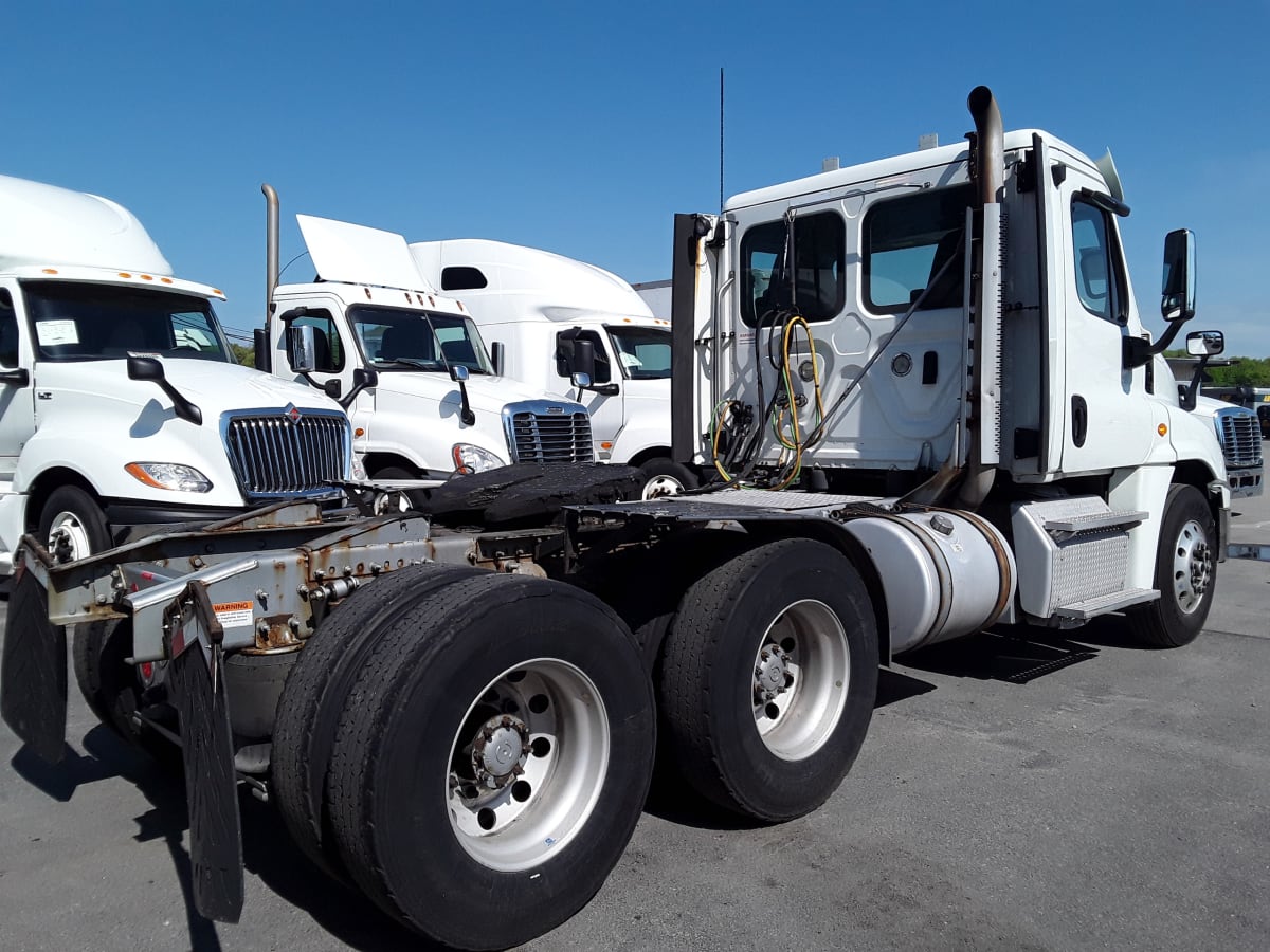 2019 Freightliner/Mercedes CASCADIA 125 863353