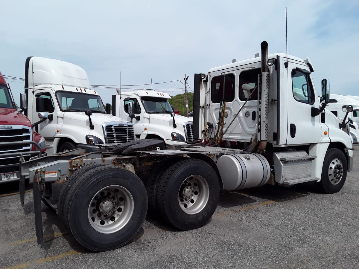 2019 Freightliner/Mercedes CASCADIA 125 863354