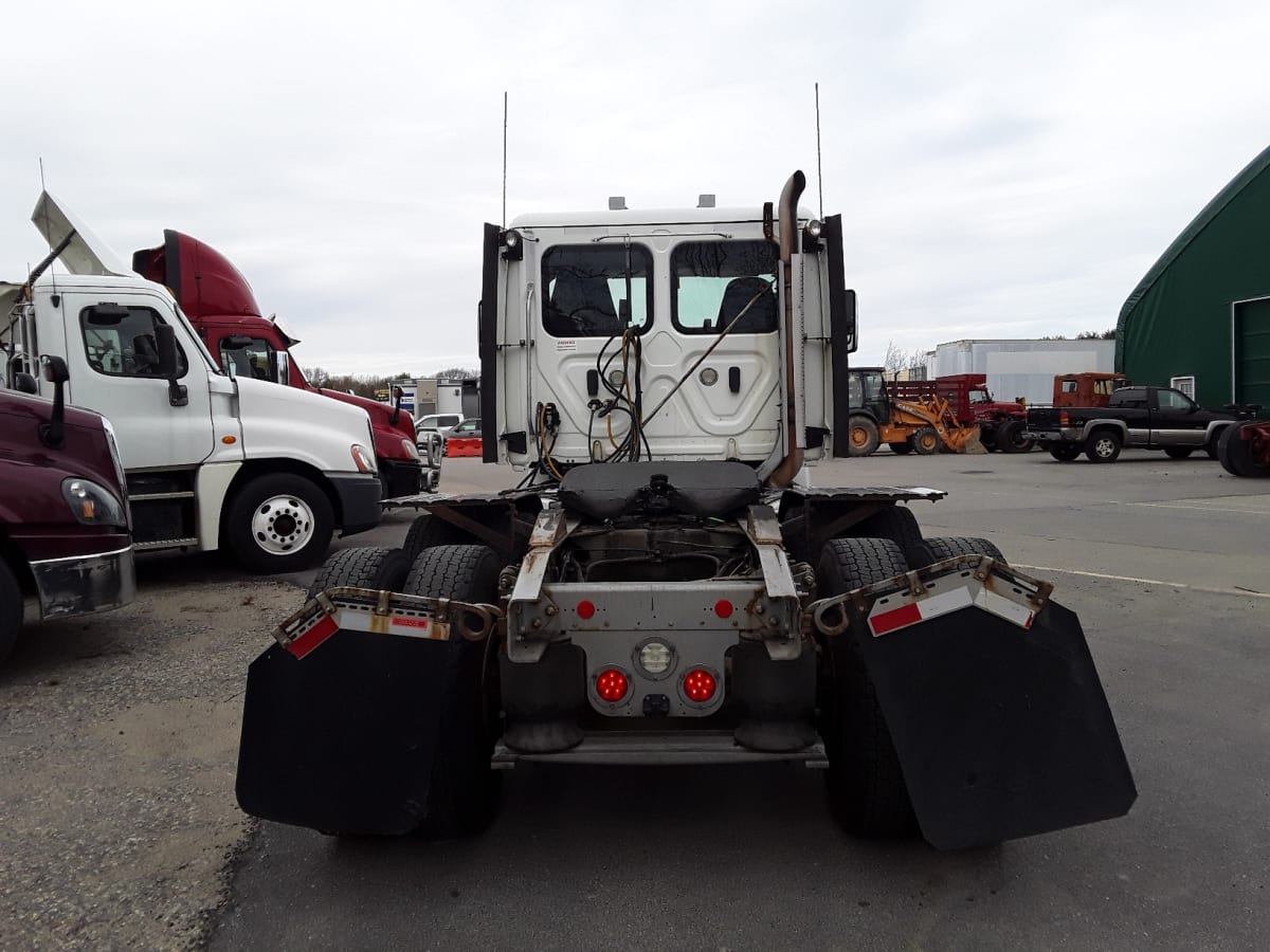 2019 Freightliner/Mercedes CASCADIA 125 863355