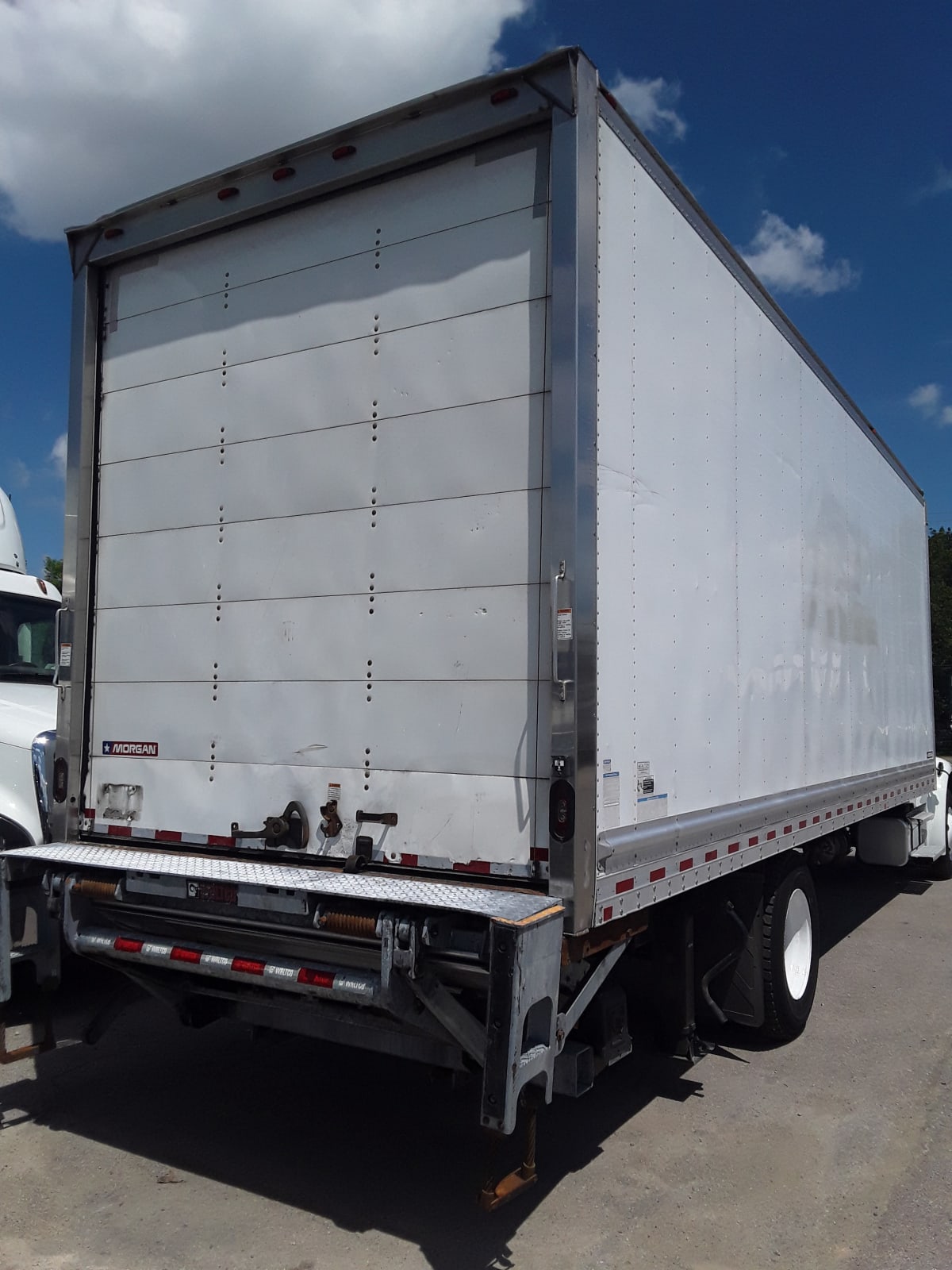 2019 Freightliner/Mercedes M2 106 863359