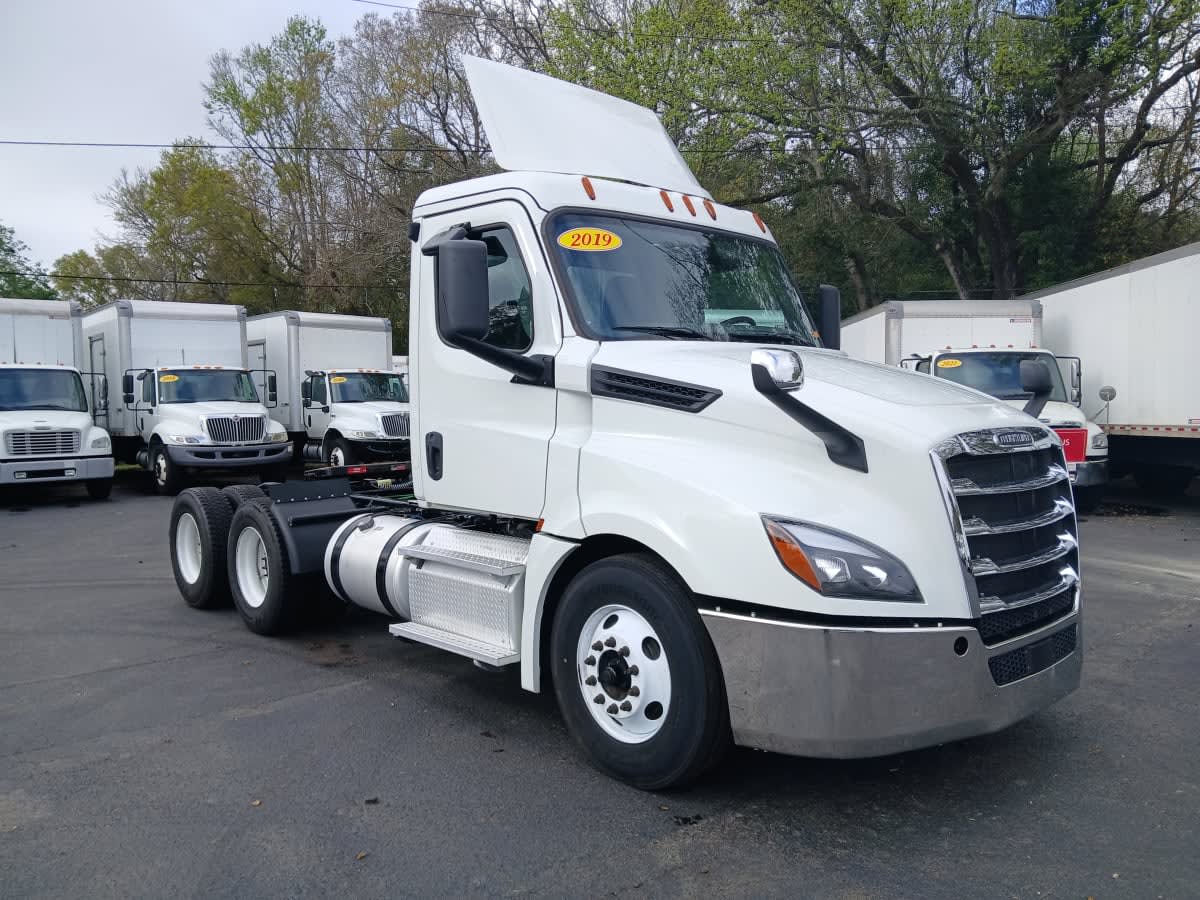 2019 Freightliner - image 3