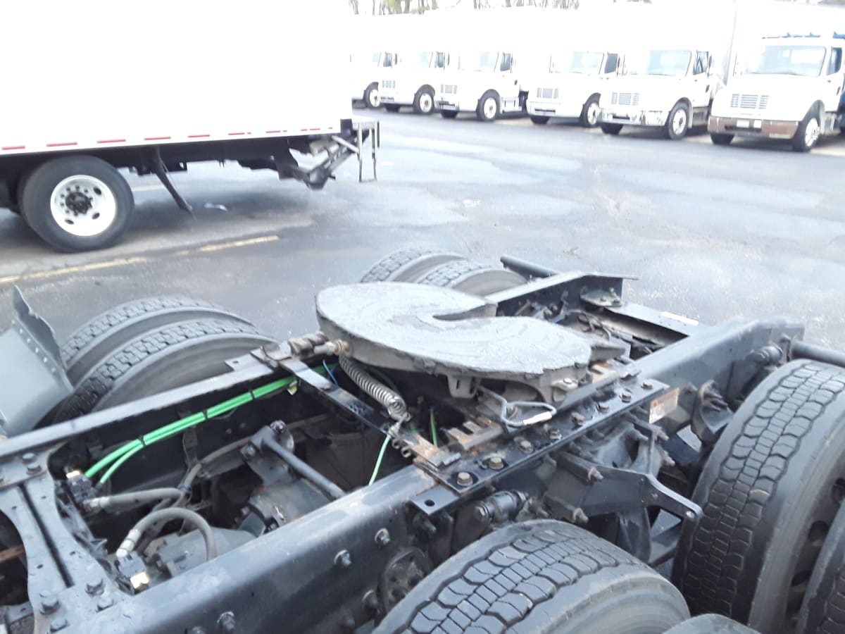 2019 Freightliner/Mercedes NEW CASCADIA PX12664 863396