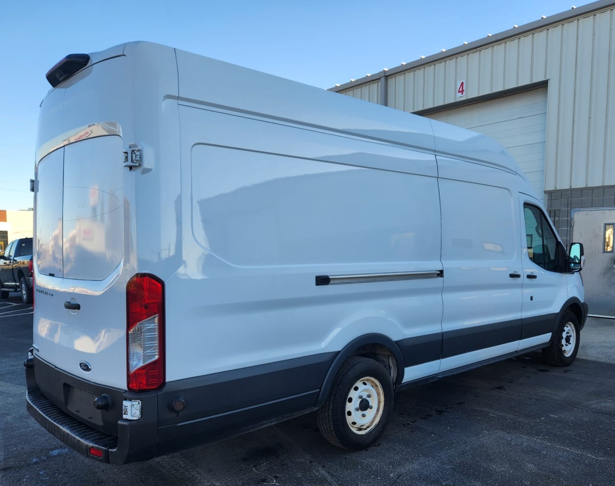 2018 Ford Motor Company TRANSIT 250 HI ROOF 863419