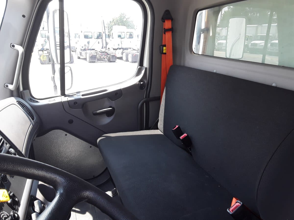 2019 Freightliner/Mercedes M2 106 863424