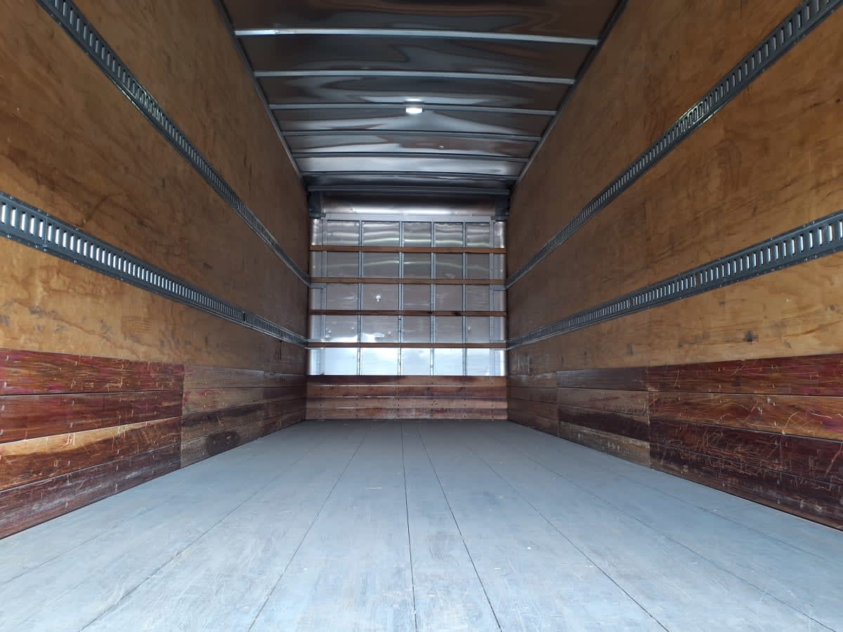 2019 Freightliner M2 106 in Houston, TX — photo 8