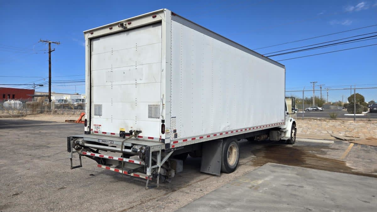 2019 Freightliner M2 106 - image 6
