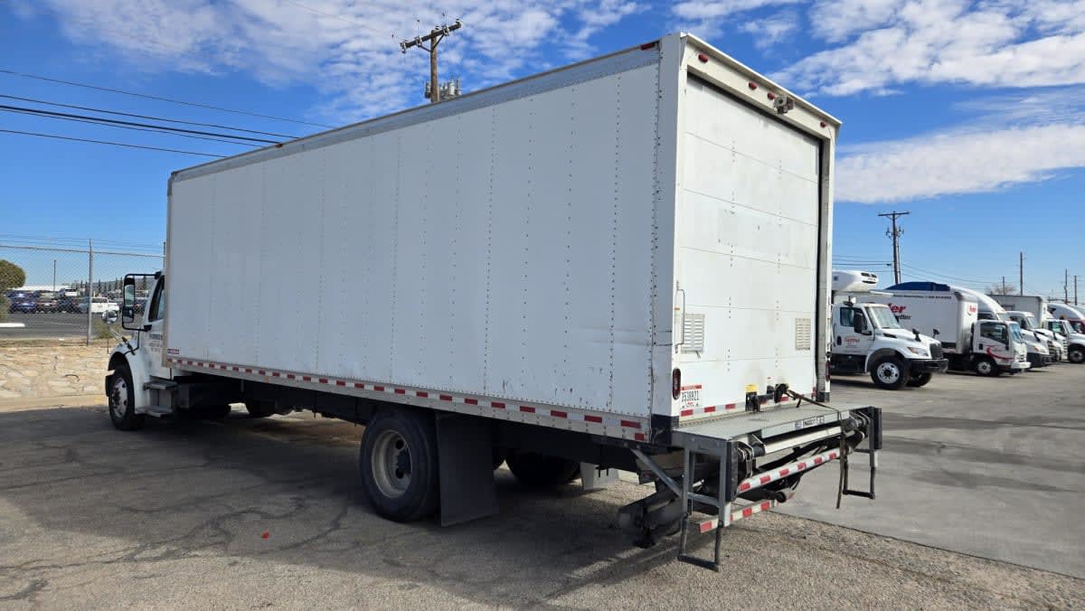 2019 Freightliner M2 106 - image 4