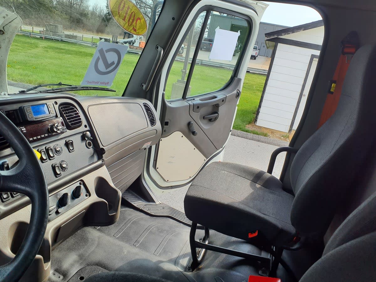 2019 Freightliner/Mercedes M2 106 863441