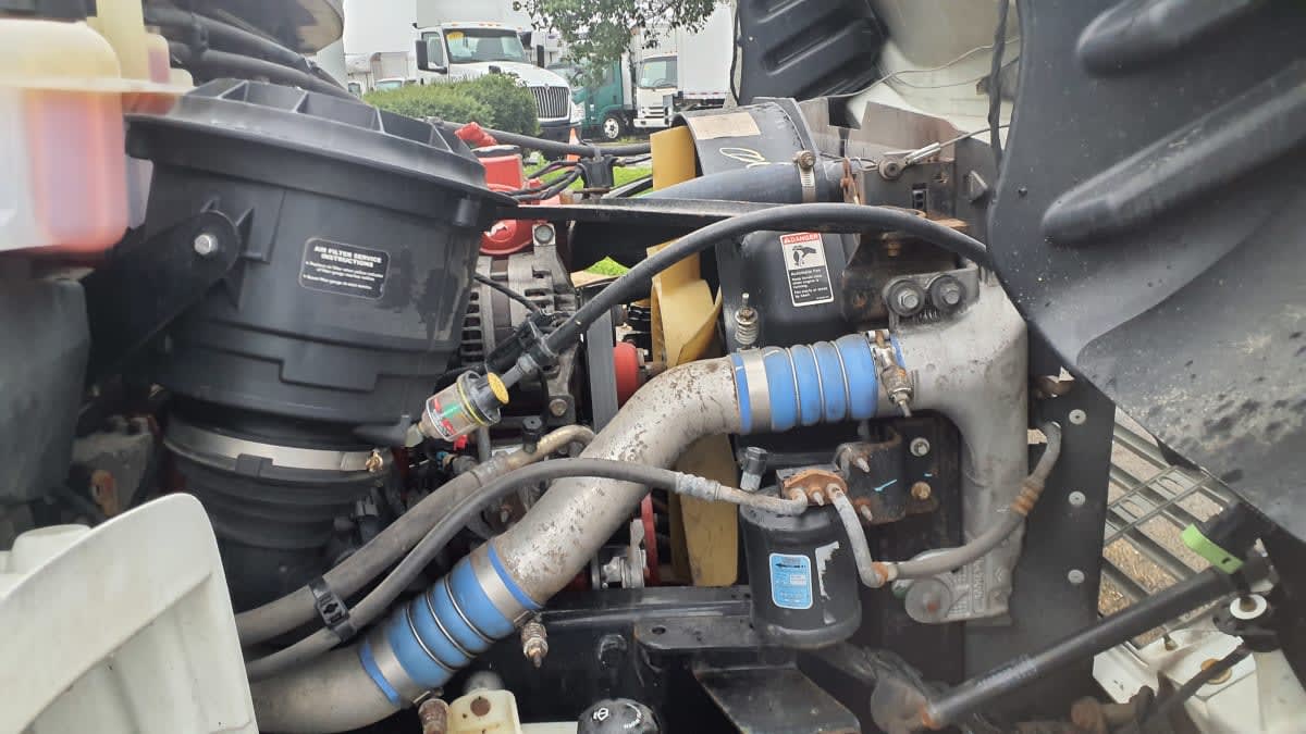 2019 Freightliner/Mercedes M2 106 863450