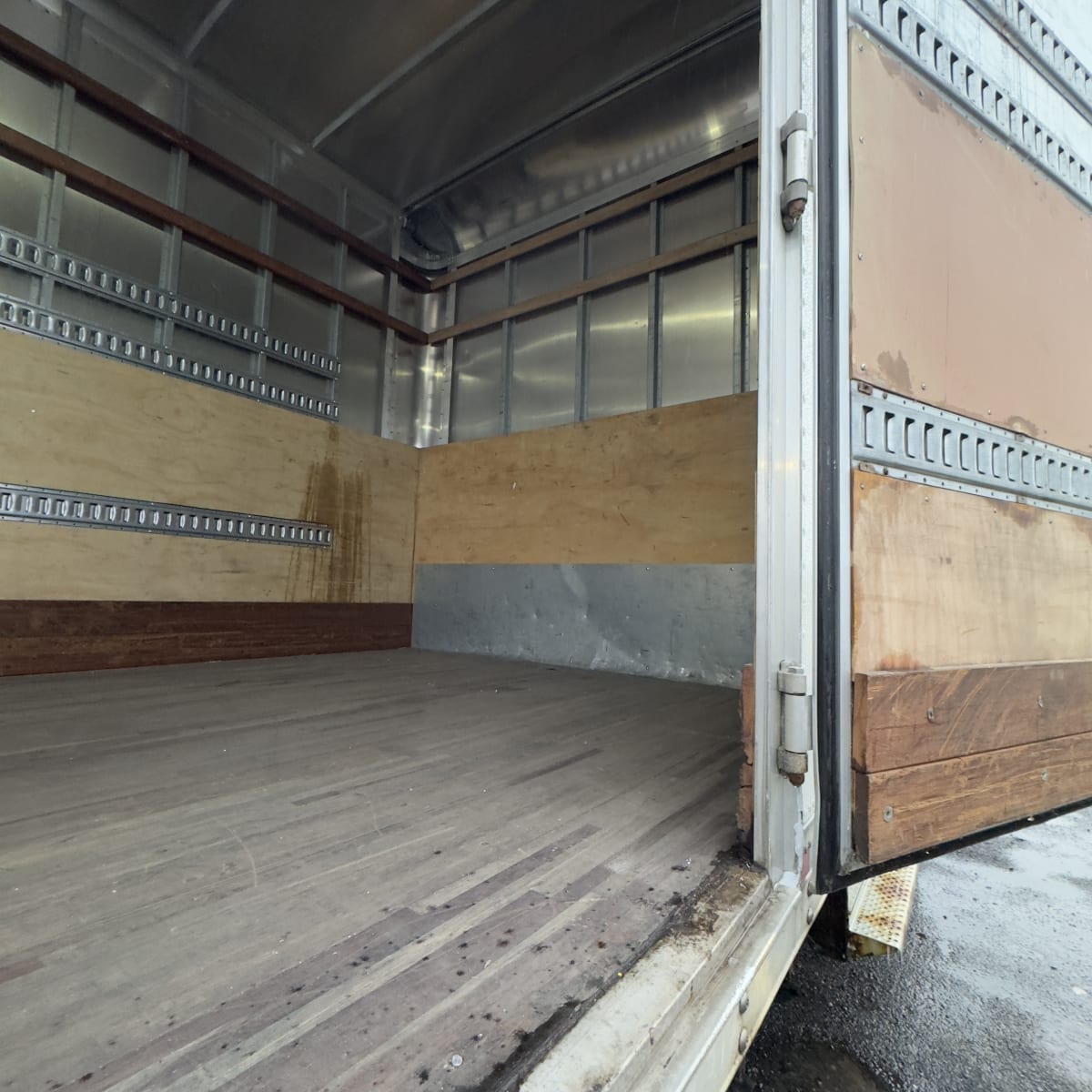 2019 Freightliner/Mercedes M2 106 863460