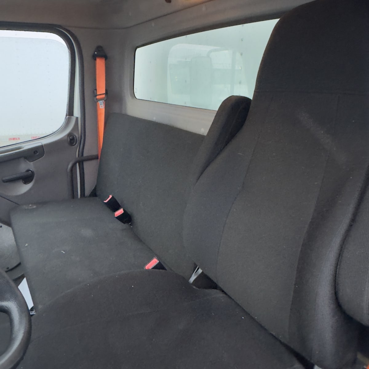 2019 Freightliner/Mercedes M2 106 863460