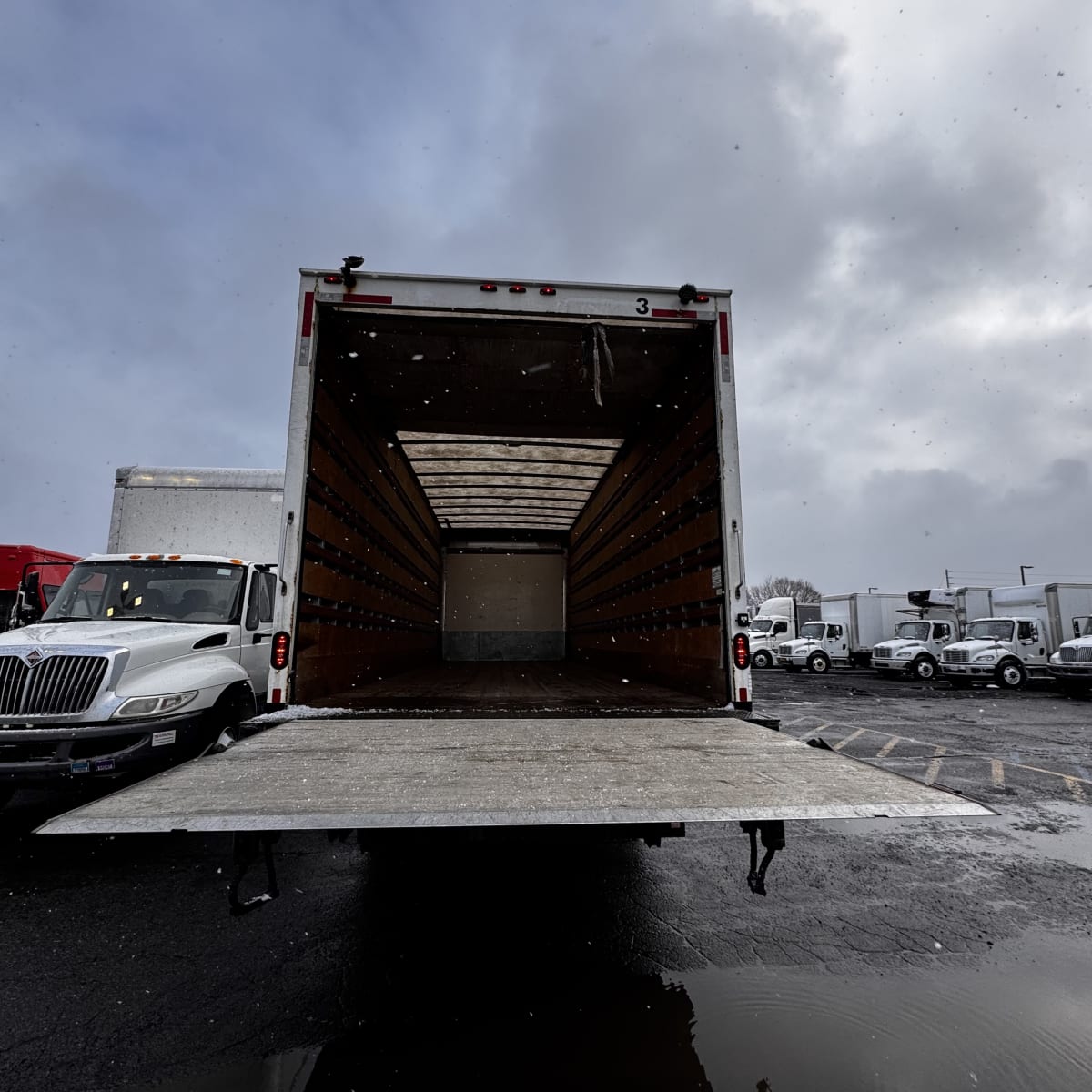 2019 Freightliner/Mercedes M2 106 863463