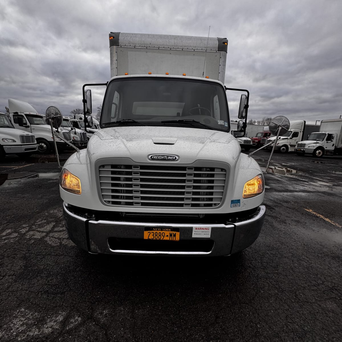 2019 Freightliner/Mercedes M2 106 863464