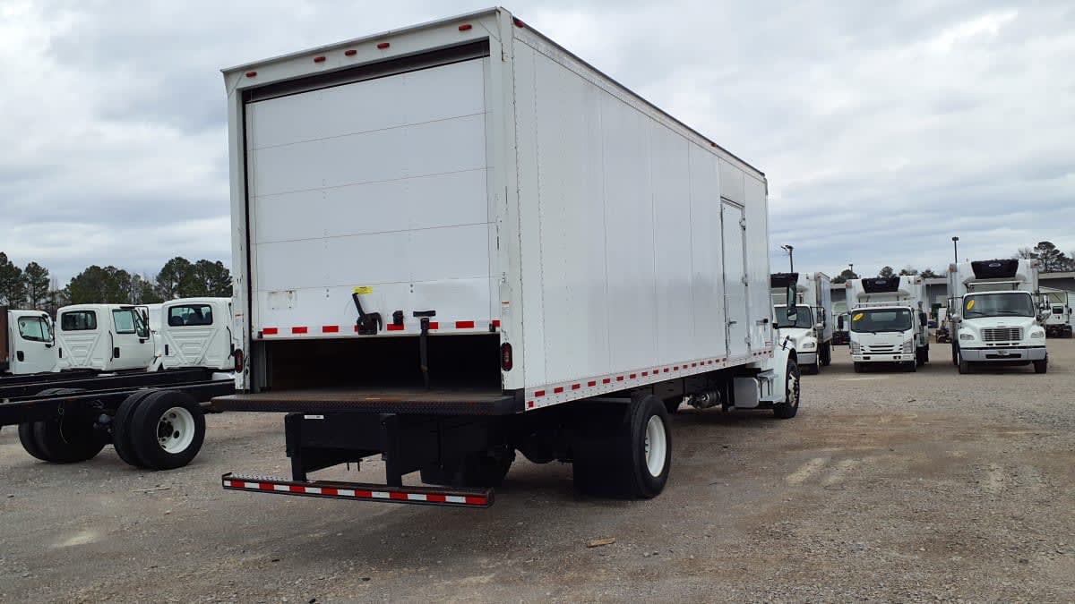 2019 Freightliner/Mercedes M2 106 863470