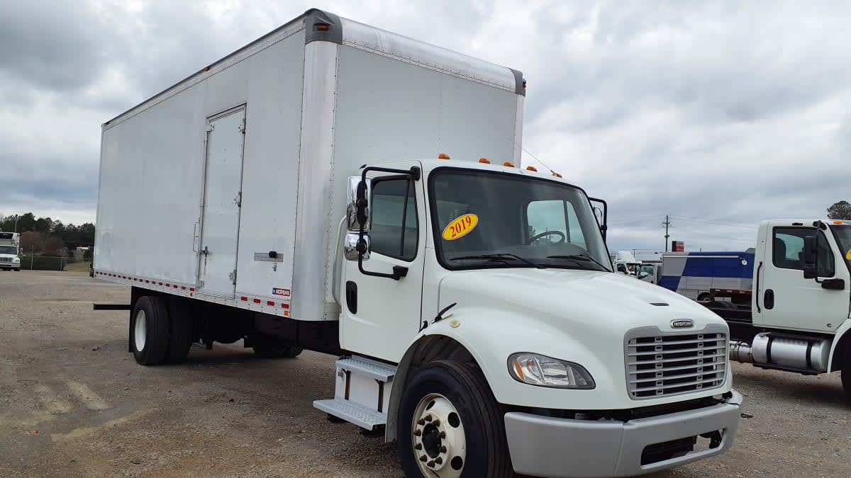 2019 Freightliner/Mercedes M2 106 863470