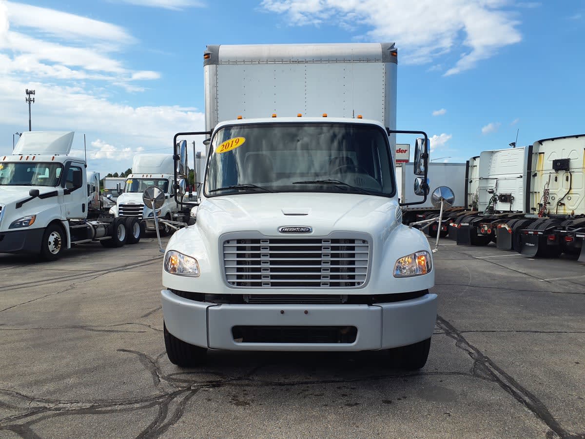 2019 Freightliner M2 106 863542