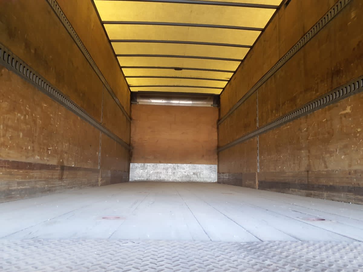 2019 Freightliner M2 106 863542