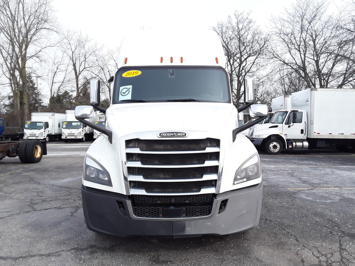 2019 Freightliner/Mercedes NEW CASCADIA PX12664 863598