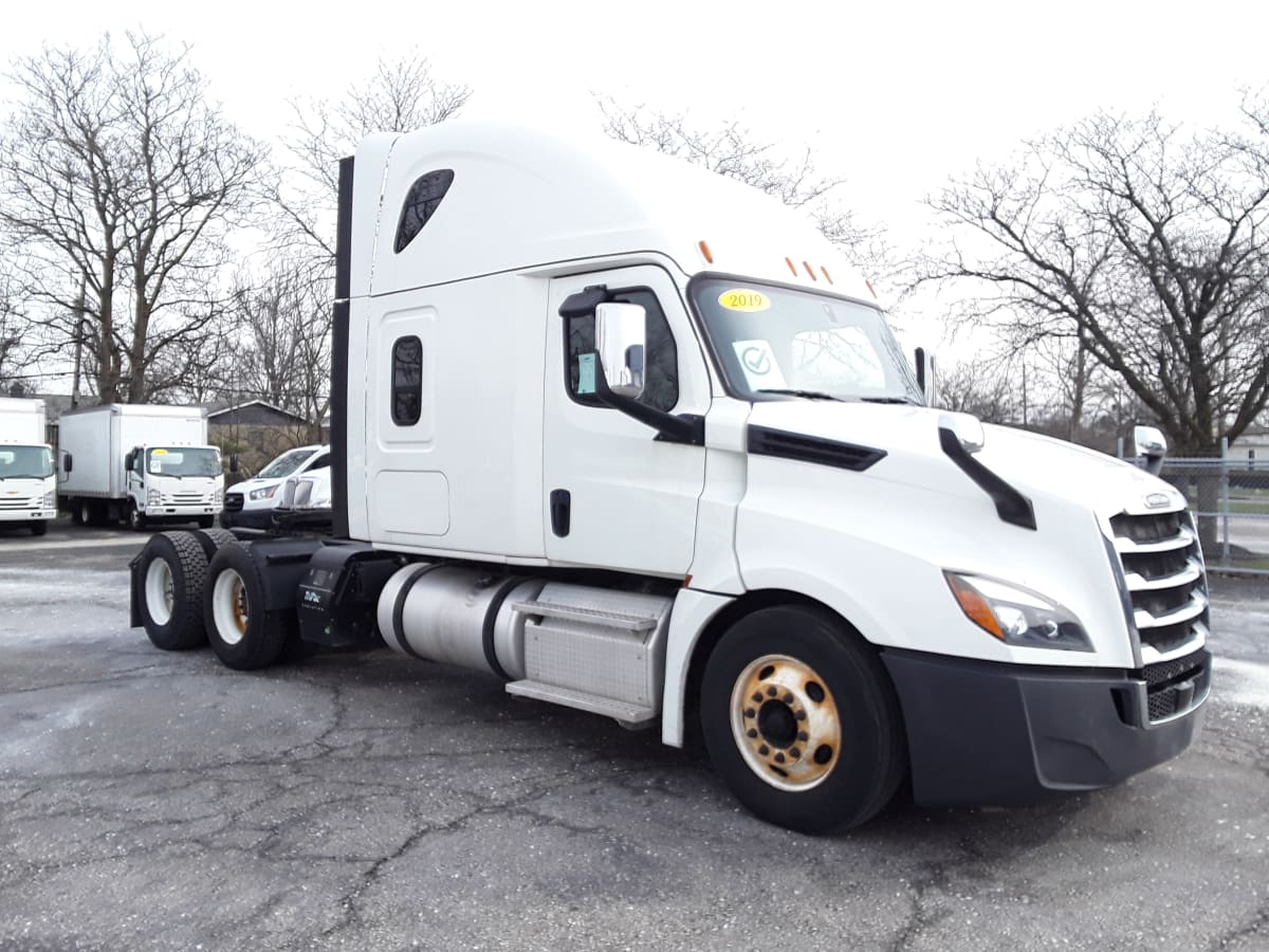 2019 Freightliner/Mercedes NEW CASCADIA PX12664 863598