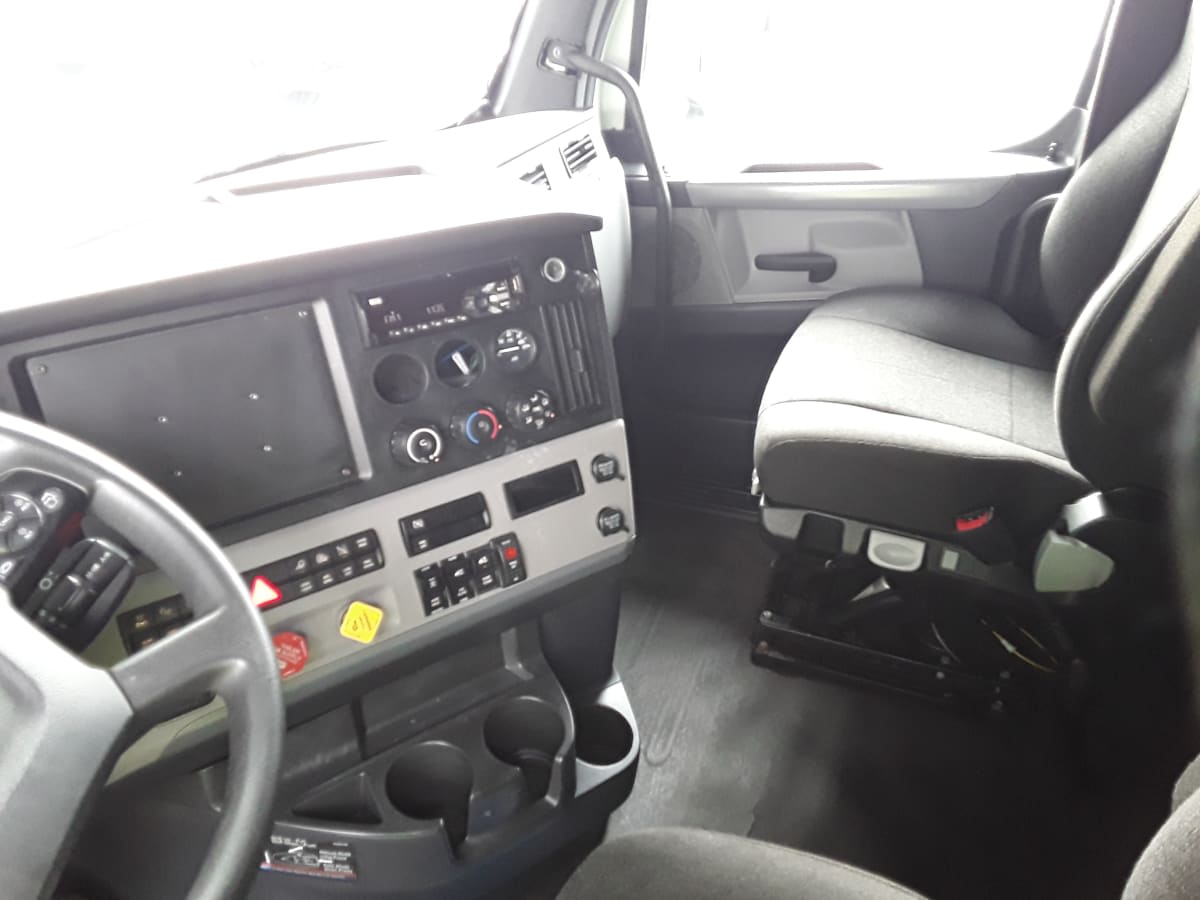 2019 Freightliner/Mercedes NEW CASCADIA PX12664 863598