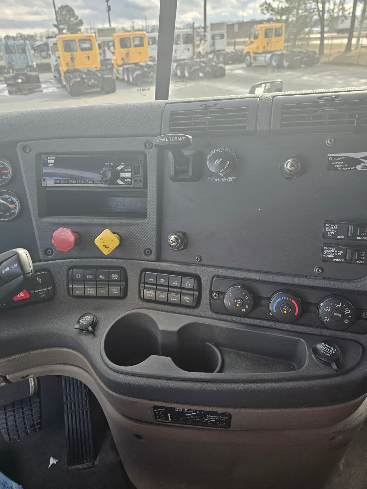 2019 Freightliner/Mercedes CASCADIA 125 863635