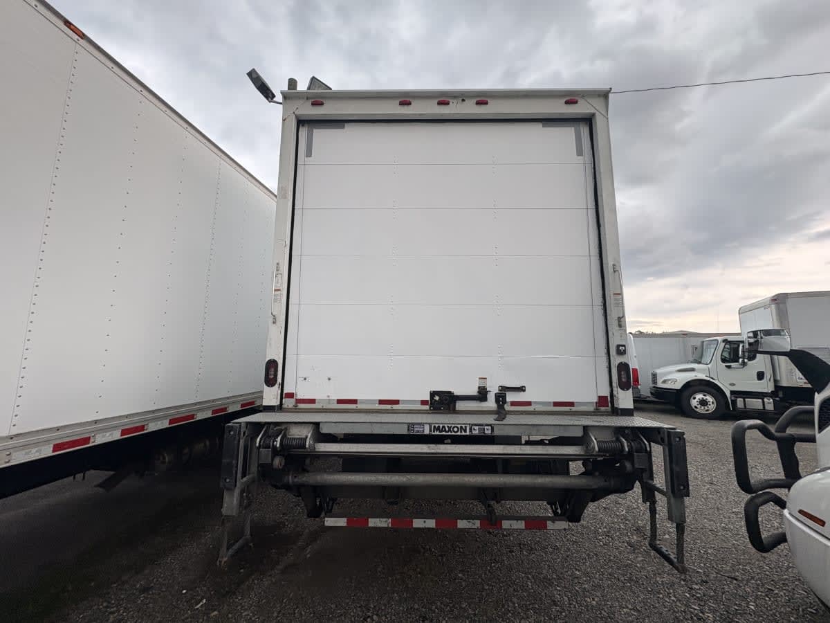 2019 Freightliner/Mercedes M2 106 863637