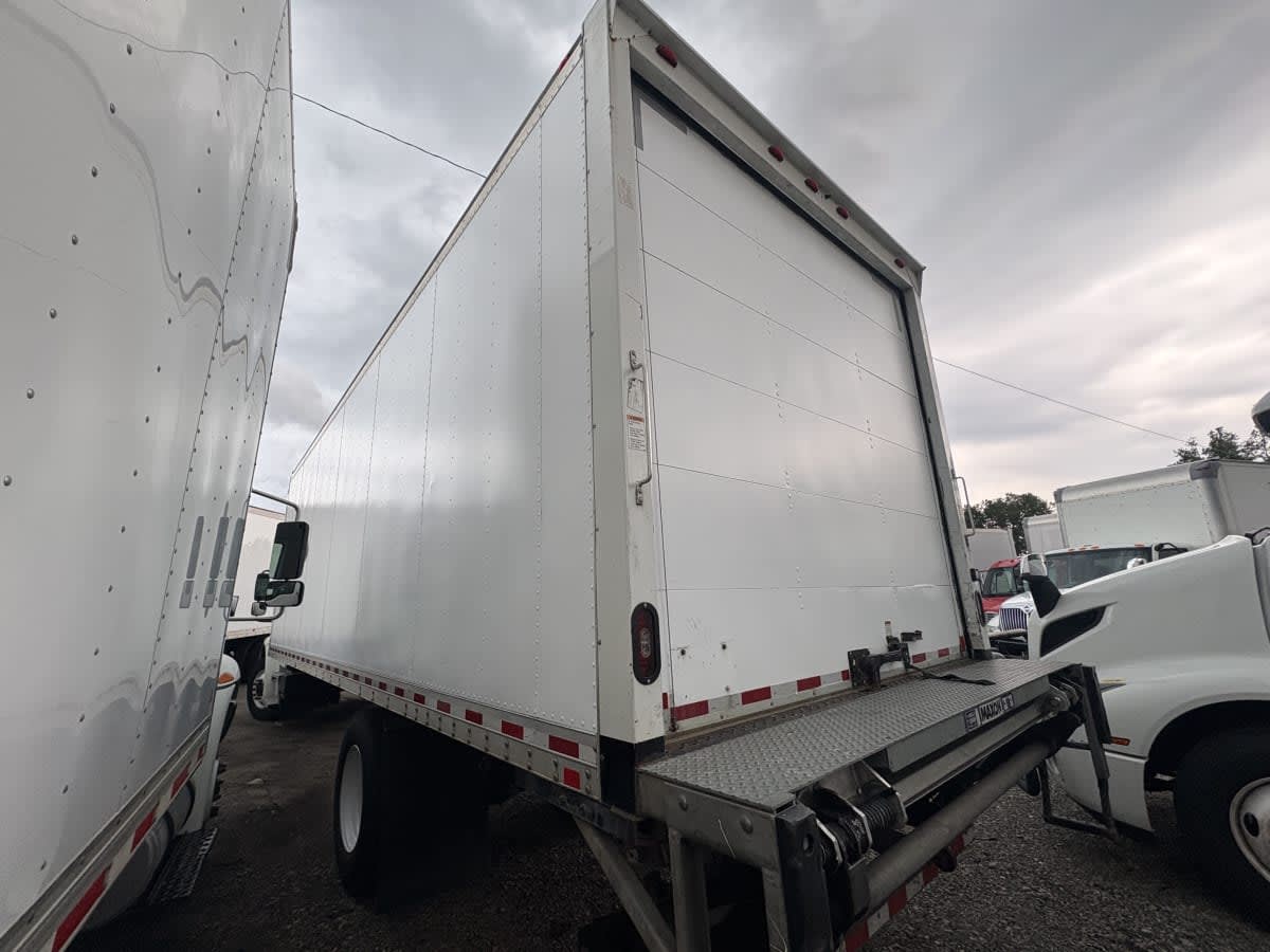 2019 Freightliner/Mercedes M2 106 863637