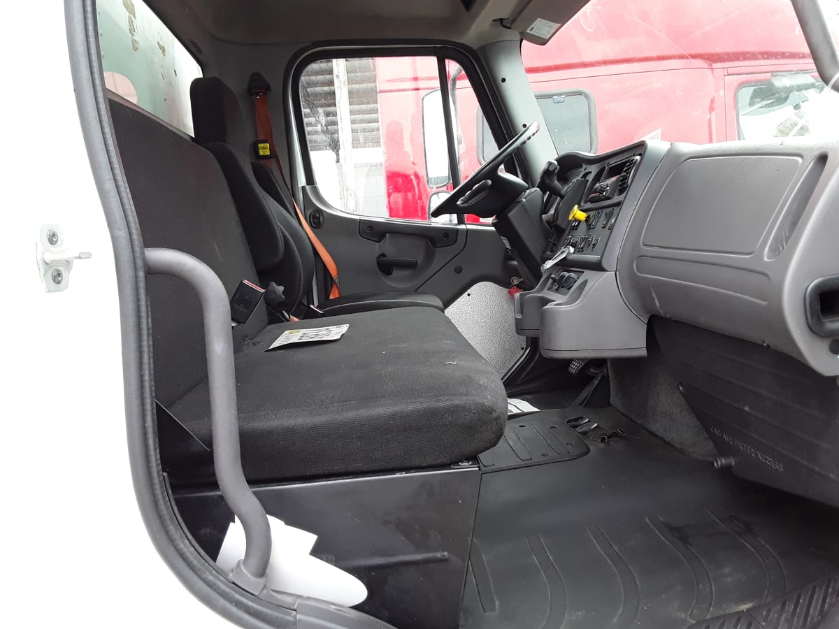 2019 Freightliner/Mercedes M2 106 863646