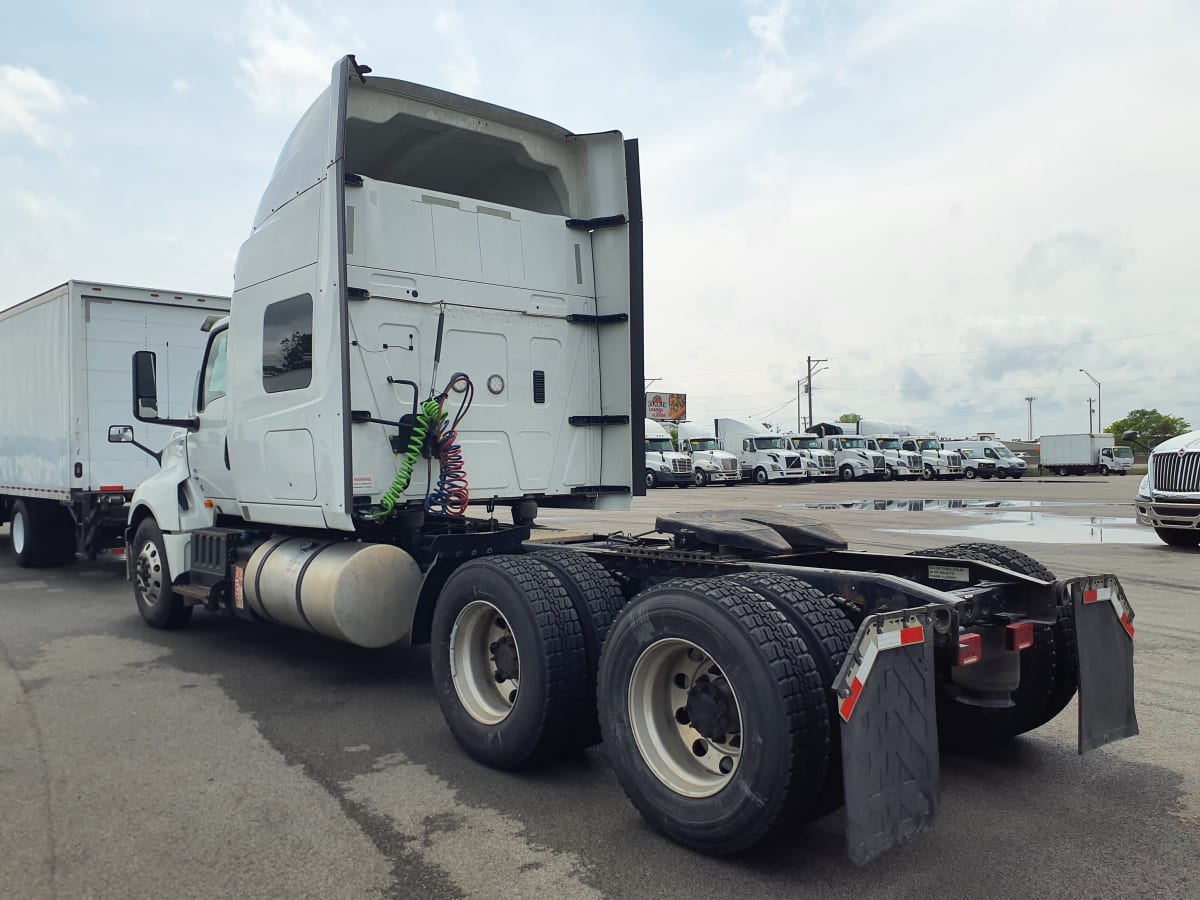 2019 Navistar International LT625 SLPR CAB 863651