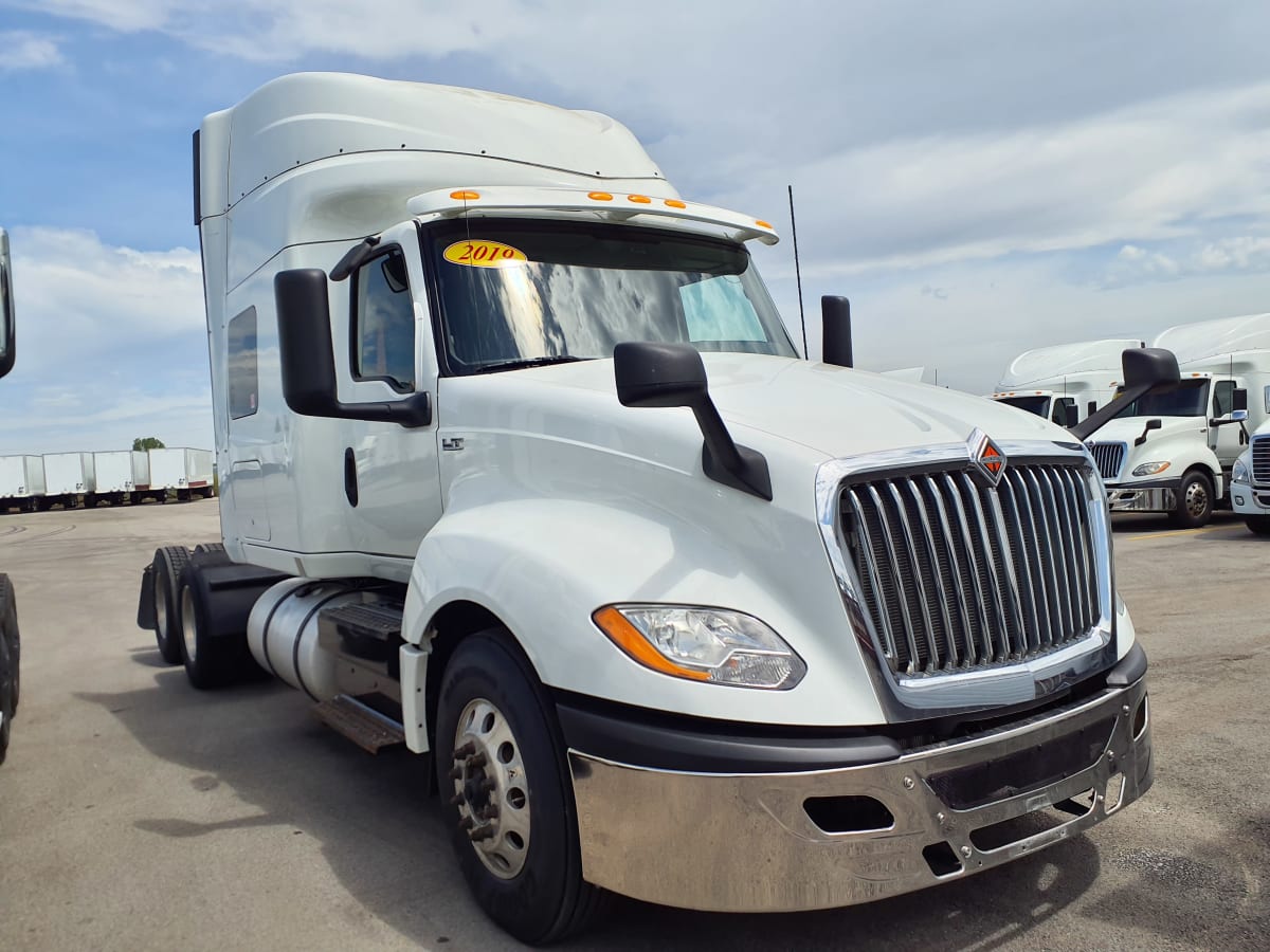 2019 Navistar International LT625 SLPR CAB 863654