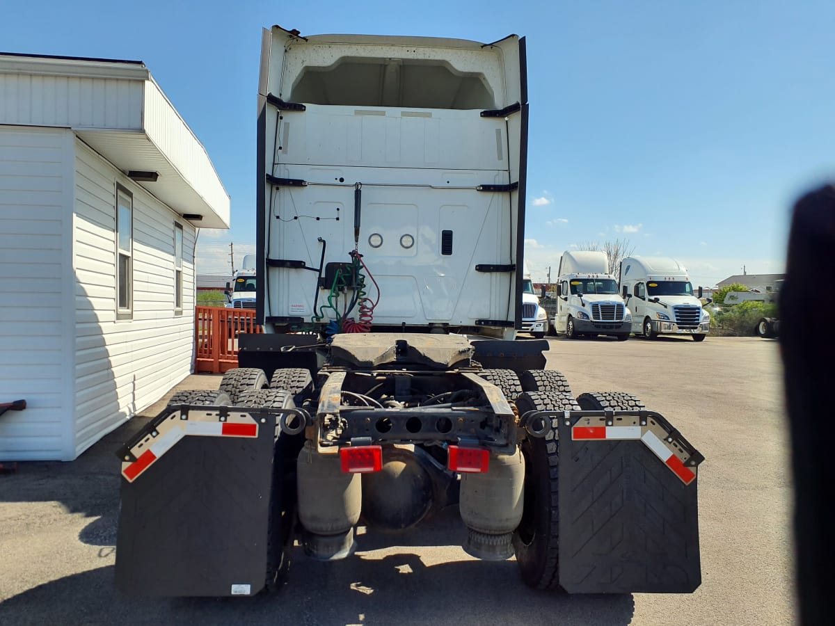 2019 Navistar International LT625 SLPR CAB 863655