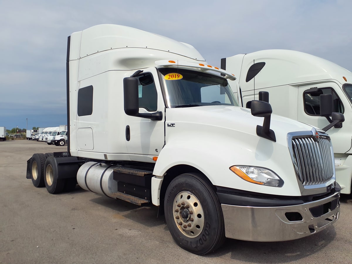 2019 Navistar International LT625 SLPR CAB 863657